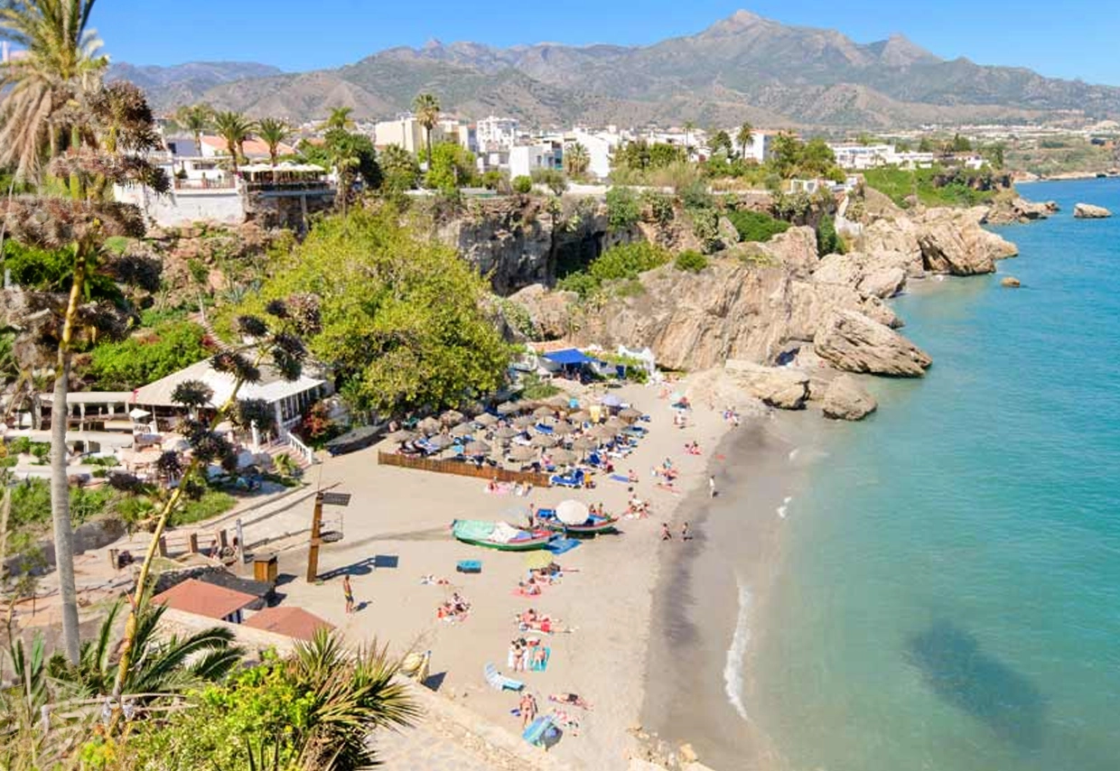 playa calahonda nerja